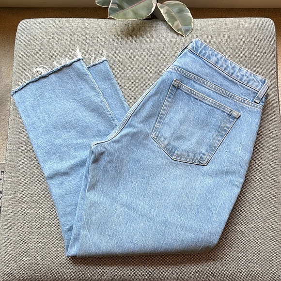 🔹 Topshop Straight leg Light Denim jeans with Distressed hem , Size: 34 - Picture 7 of 17